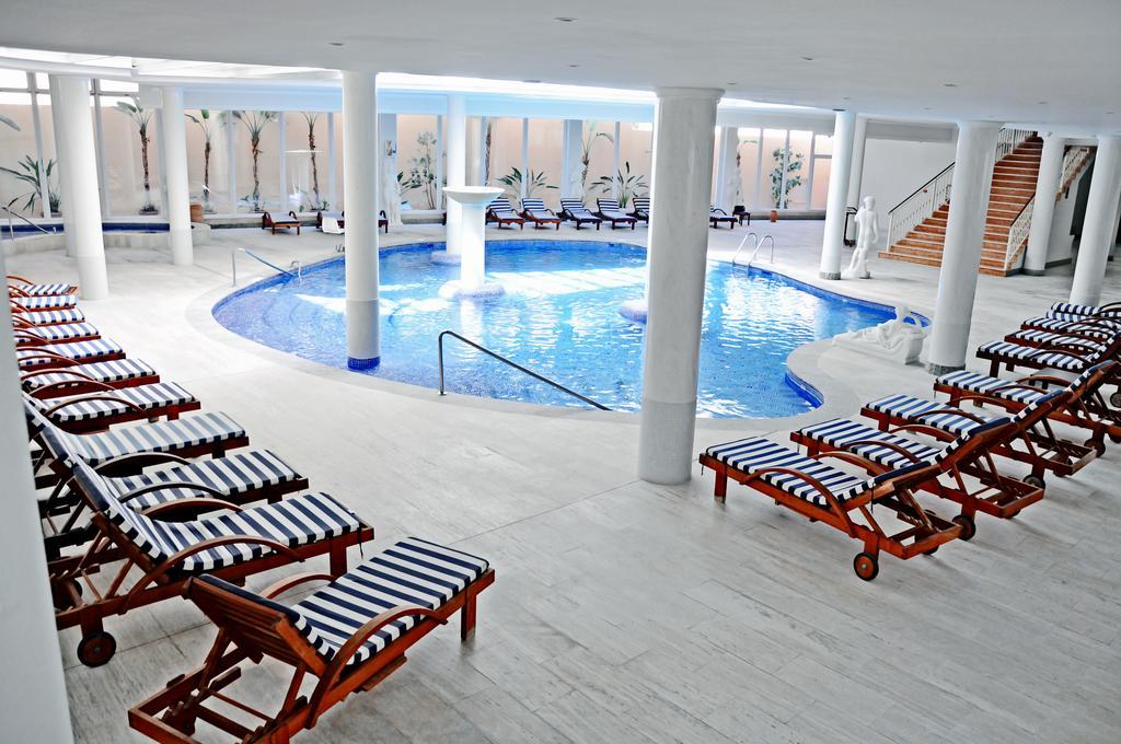 Grand Hotel Palladium Santa Eulalia Del Rio Extérieur photo