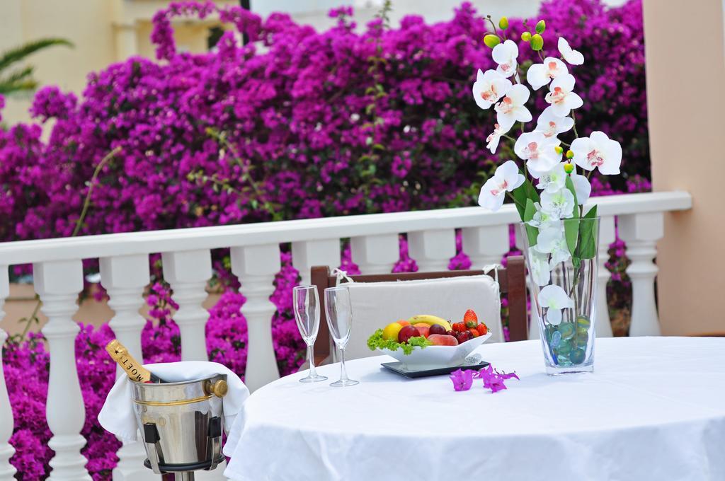 Grand Hotel Palladium Santa Eulalia Del Rio Extérieur photo