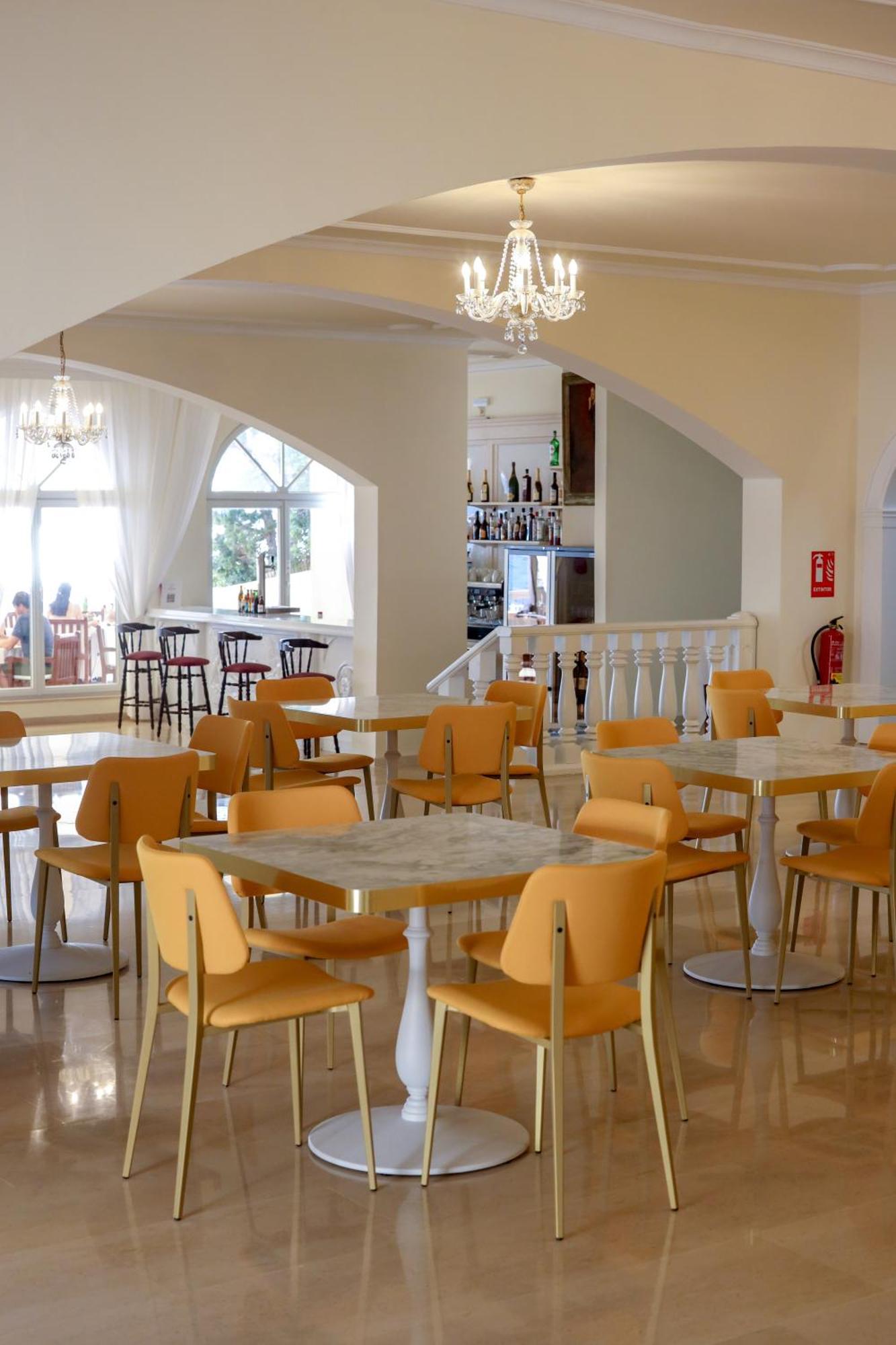Grand Hotel Palladium Santa Eulalia Del Rio Extérieur photo
