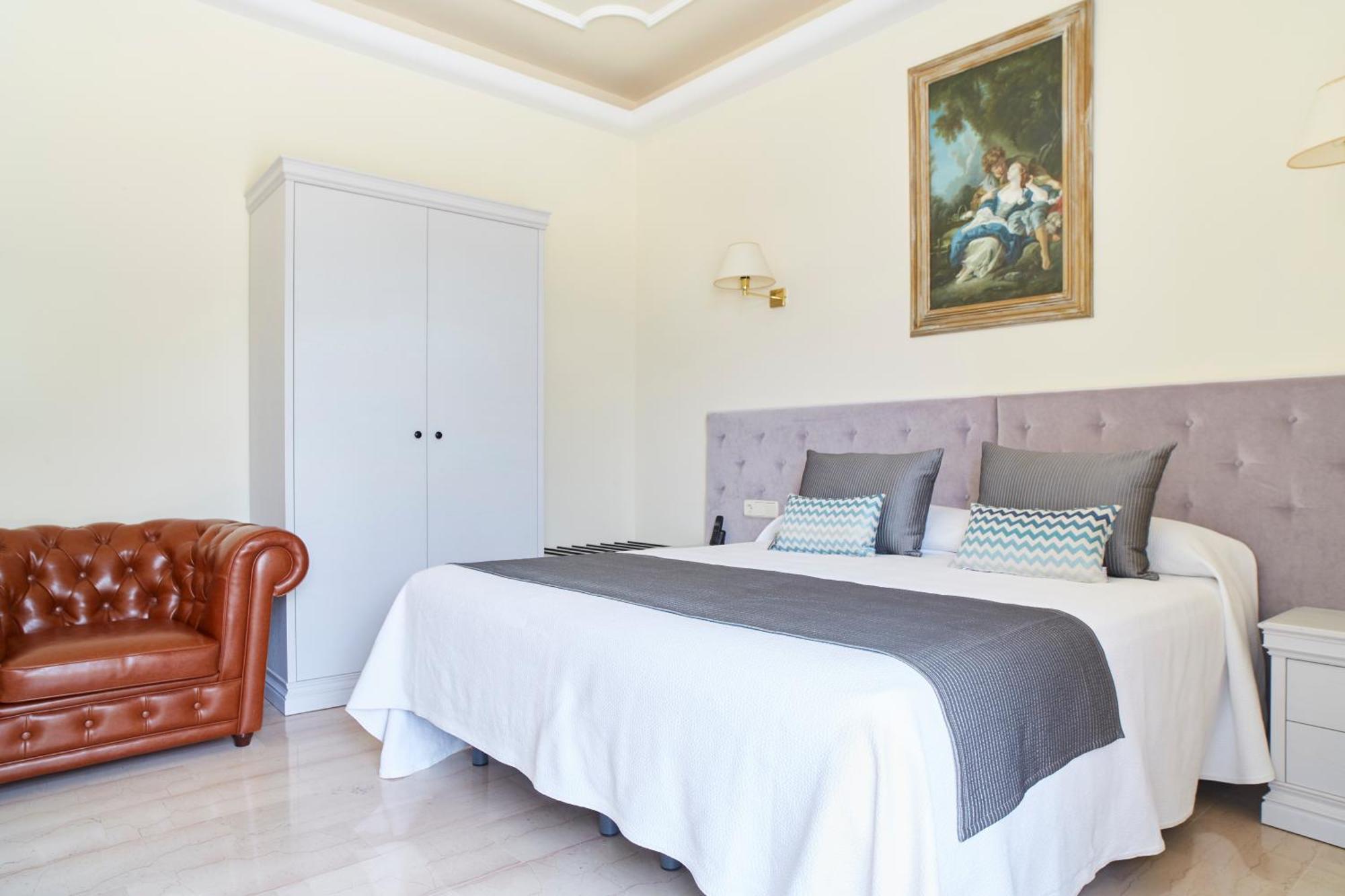 Grand Hotel Palladium Santa Eulalia Del Rio Extérieur photo