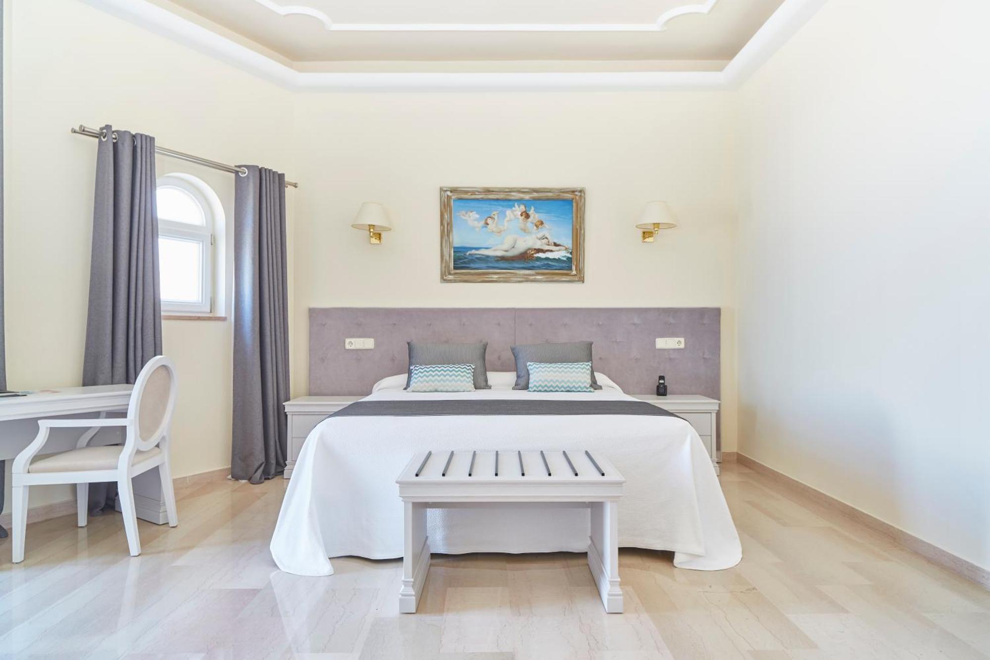Grand Hotel Palladium Santa Eulalia Del Rio Extérieur photo