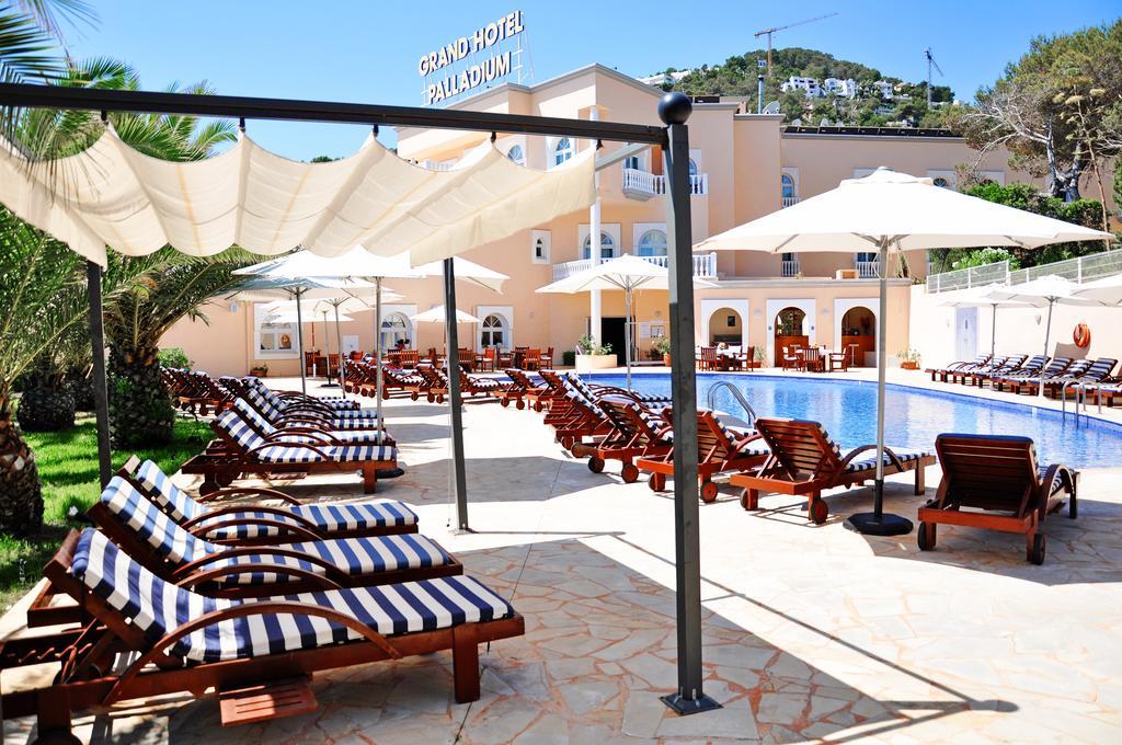 Grand Hotel Palladium Santa Eulalia Del Rio Extérieur photo
