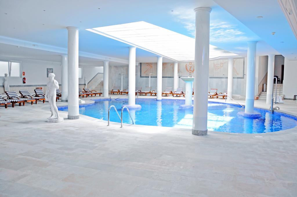 Grand Hotel Palladium Santa Eulalia Del Rio Extérieur photo